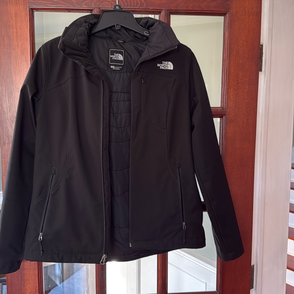 The North Face coat with removable hood. Women’s size M. Like new. Black